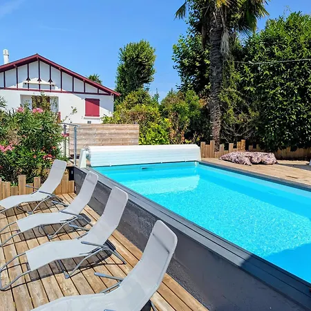 Parenthese Basque, Piscine Chauffee, 3 Chambres, Proche Biarritz, Vue Pyrenees Villa Mouguerre