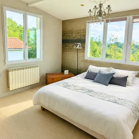 Parenthese Basque, Piscine Chauffee, 3 Chambres, Proche Biarritz, Vue Pyrenees * Mouguerre